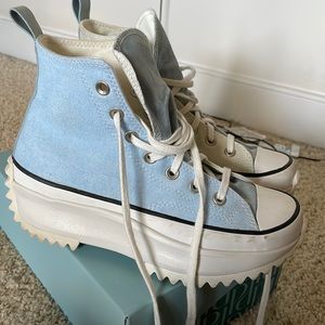 Split color platform converse